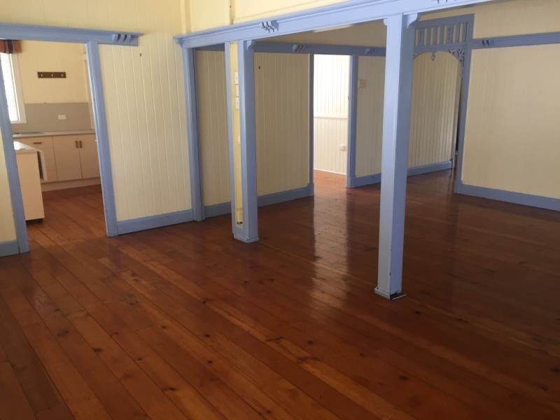 69 North Street, The Range QLD 4700